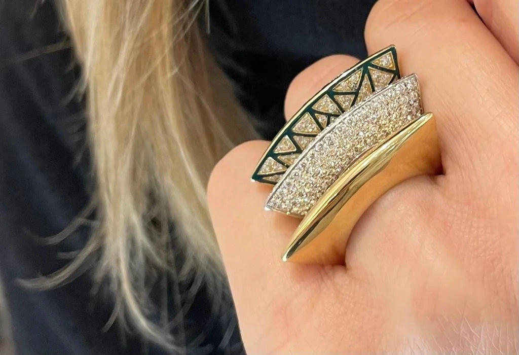 Lotus Ring - yellow gold