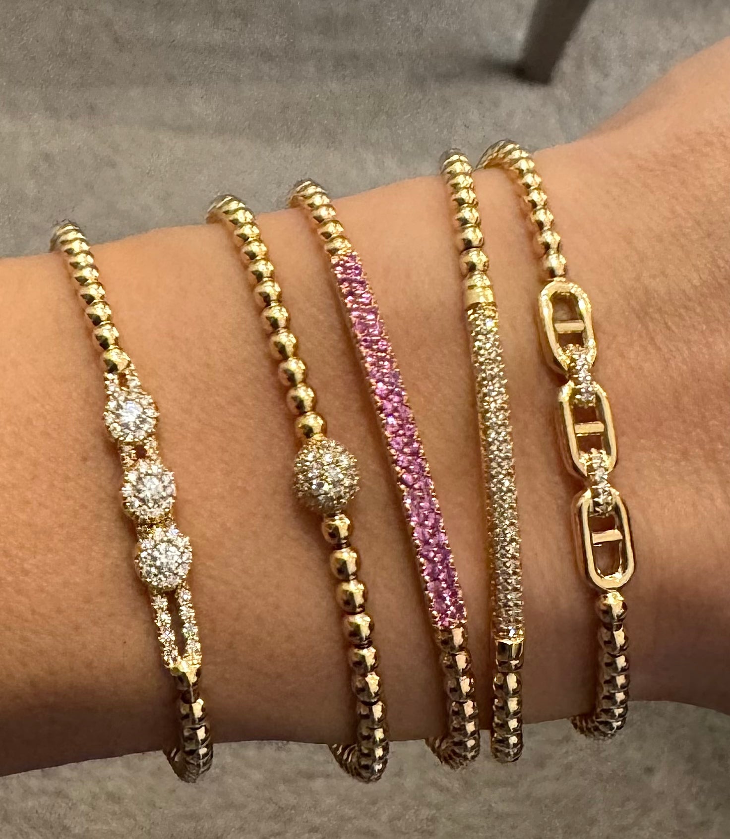 Three Diamond Stretch Bracelet - yellow gold