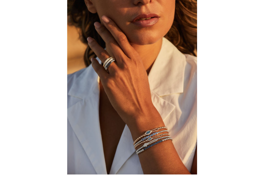 Blue Sapphire Bar Stretch Bracelet